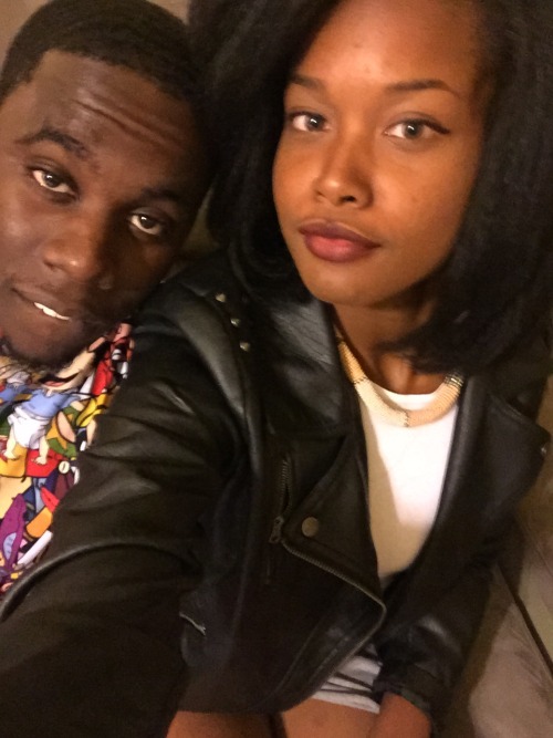 dailydoseofmo:  Melanin Monday 👑🙊 With Bae and Friend The room was messy