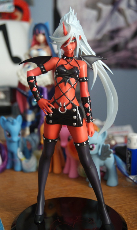 cavalier-renegade:  kido-swagomi:  ๠ very well spent. Forever satisfying my love for the Demon Sisters.  Damn, I need this.   