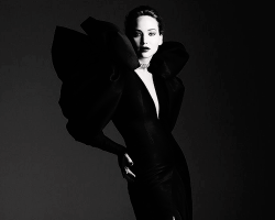 j-lawperfection-deactivated2019: Jennifer Lawrence photographed by Ben Hassett