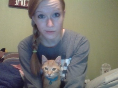 kibblesundbitches:  Selfie-ing it up with the little one!