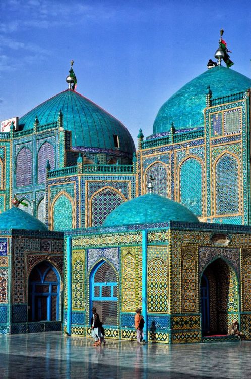 Blue mosque - Mazar-i-Sharif, Afghanistan
