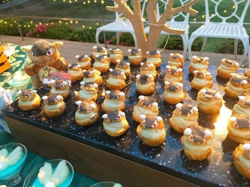 Pokemon wedding dessert table by deramocchi!Dratini jellySnorlax cakeKangaskhan choux pastryDiglett 