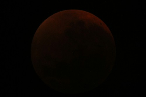 Shots of the SuperBloodMoon Eclipse through my telescope. Taken from Johannesburg, South Africa. Unf