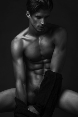 guyswithhotminds:  Santiago Ferrari by Alexis Dela Cruz