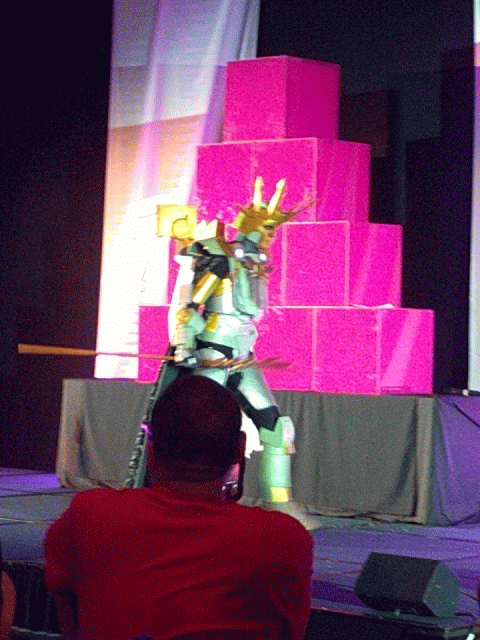 chaozrael:  qweety:some gifs of some of the cosplays Im back from TN and I had a