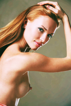 nipples-and-fripples:  http://nipples-and-fripples.tumblr.com/  http://blazing-gingers.tumblr.com/