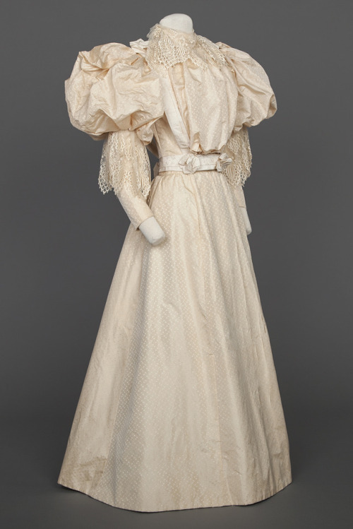 historicaldress: Wedding Dress, 1890-1899  Bodice-Large Leg-o-Mutton Sleeves, Gored Floor Length Ski