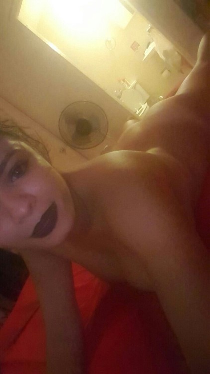 Porn photo wattgabby92:  Desde guaynabo hermosa tetona