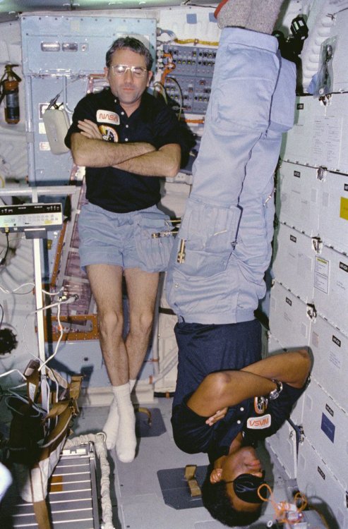 The Space Shuttle Challenger landed #OTD in 1983. Here are astronauts Richard Truly &amp; Guion 