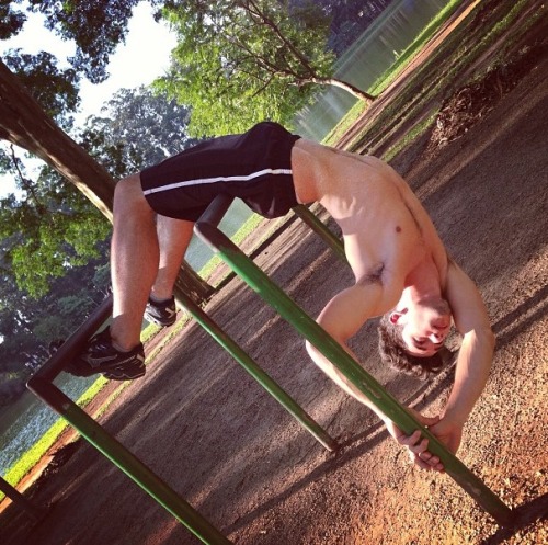 scruffyjizzmonkey:  (via TumbleOn)