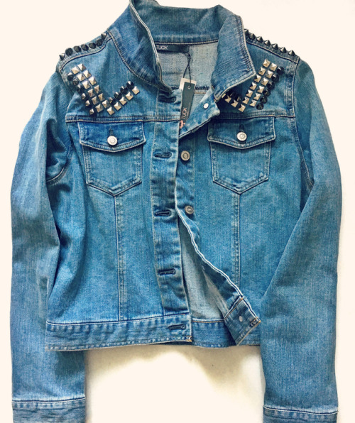 Studded Shoulder Denim Jacket www.tuckbrand.etsy.com #tuck #etsy #bestofetsy #fashioninspo #etsysell