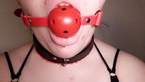 liasweet:Even a ball gag can’t keep this baby from drooling for Daddy’s cock