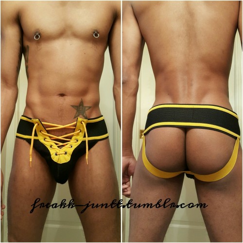freakk-juntt:  Just some new pickups. Im a HUGE underwear freak. Love a nice pair of underwear.