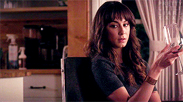 prettylittleliarsxxxx:  Spencer Hastings in every episode of 6b 