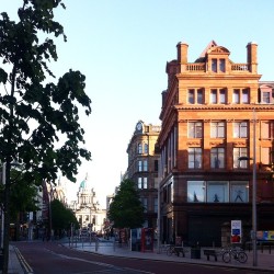 Angel-With-Devilish-Thoughts:  Brilliantuk:  Belfastnorthern Irelandx  The Red Building