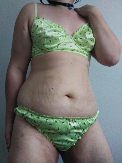 saaraahka:Idk if green is my colour 