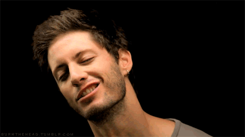 your-smile-is-magic:  $_$