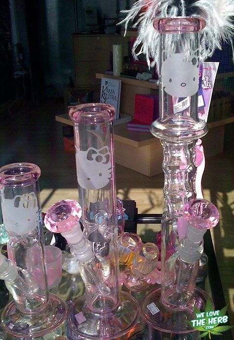 herbinyourbrain:bong beauties Neeeed