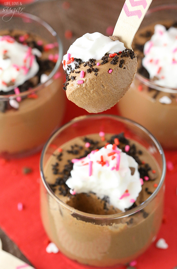 sweetoothgirl:    Chocolate Mousse with Cookie Crumbs    