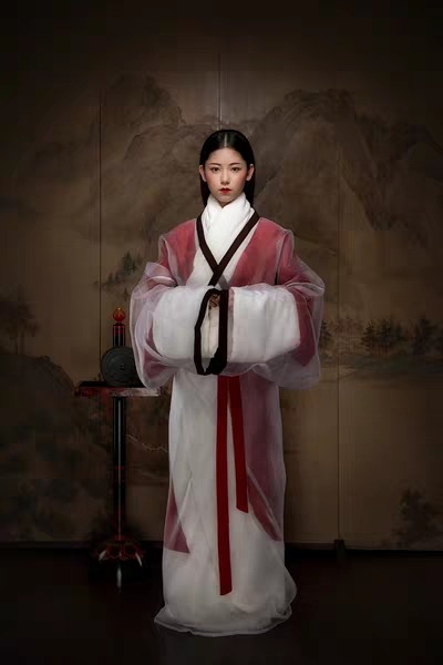 oliverhaze:The Restoration of Traditional Chinese clothing/Hanfu of Han Dynasty from裝束復原團隊（中國裝束復原小組）