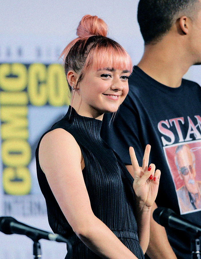 Maisie Williams D797e5f79461f9ebf1deac6a6409d7172f8cbdc1