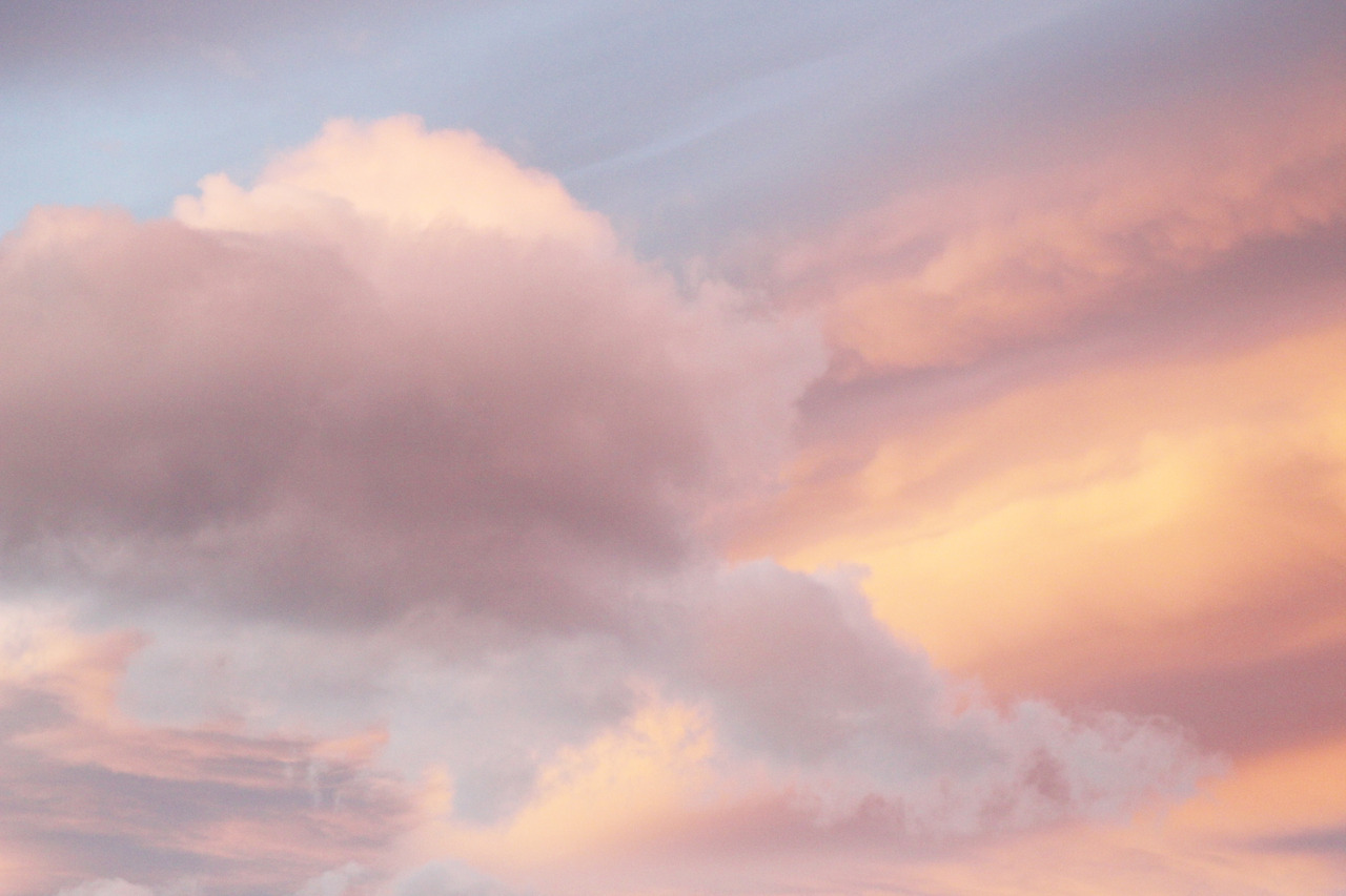 fawnave:quite possibly one of the dreamiest sunsets I’ve ever witnessed 