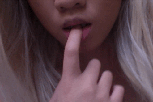 kneehighsandlows:  I have a bit of an oral fixation problem. 
