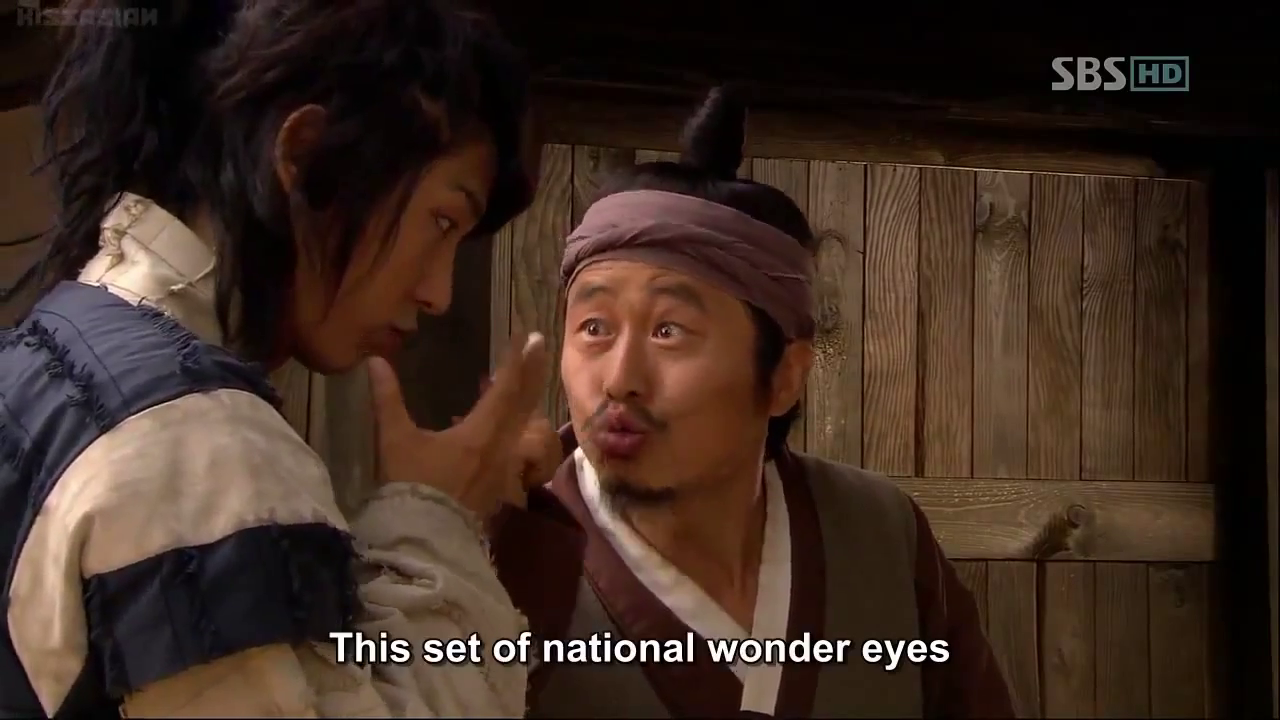 amoulajojomadridista:☑ LEE JOON GI‘s eyes are a NATIONAL WONDER ☺
