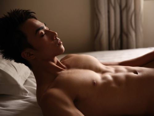 muscledasian:  Nguyen Hoang Thai 