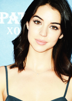 complictedfreak:  [1/20] photos of adelaide kane 