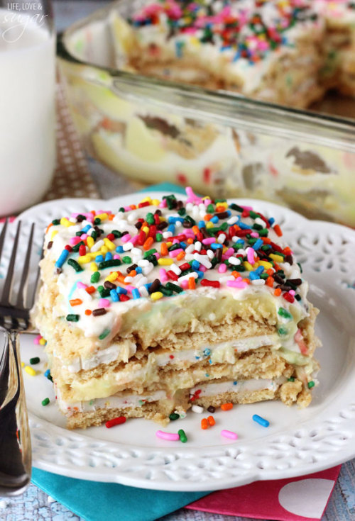 do-not-touch-my-food:  Funfetti Birthday Cake Icebox Cake 