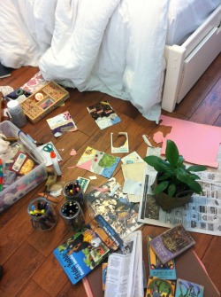 gardenspell:  collage day always makes the best kind of mess