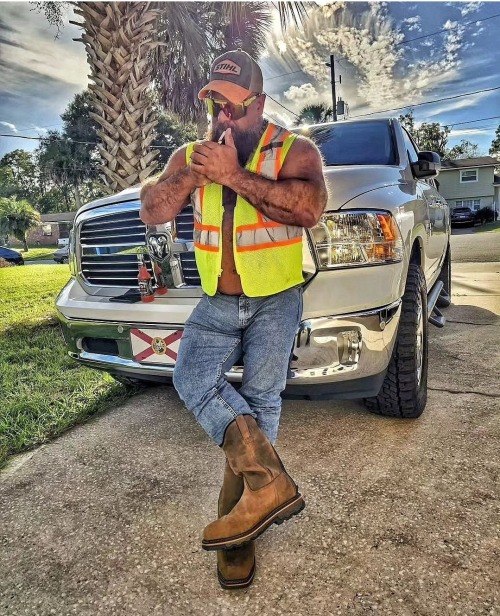 hungrymascboy - young masc sub