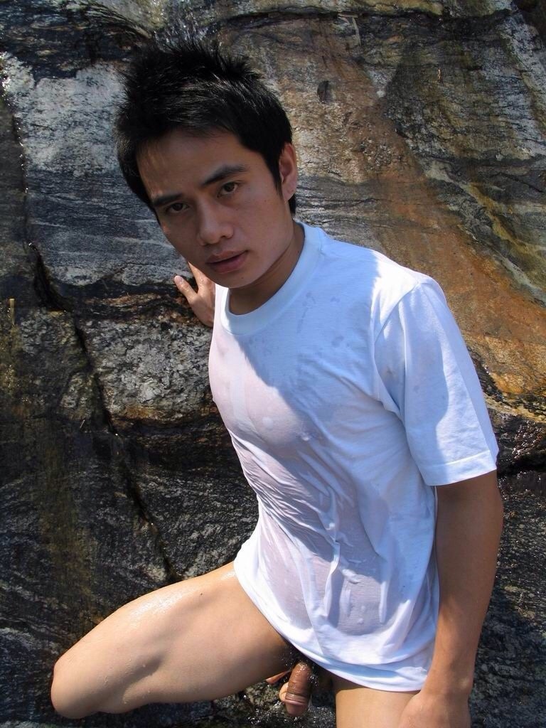 easternasylum:  EasternAsylum.tumblr.com presents HOMES ASIÀTICS  Note: Boys are