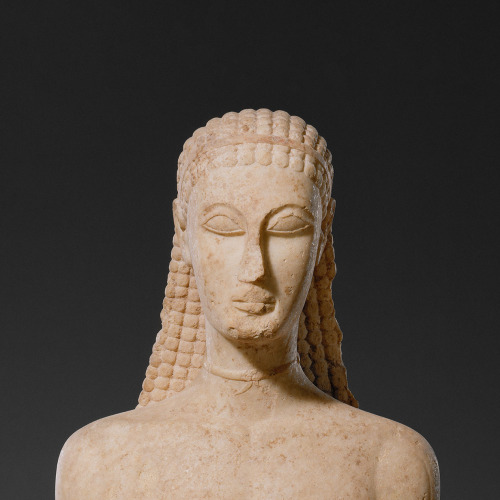 Marble statue of a kouros (youth) ca. 590–580 B.C. Greek, Attic. The Metropolitan Museum of Art.Lear