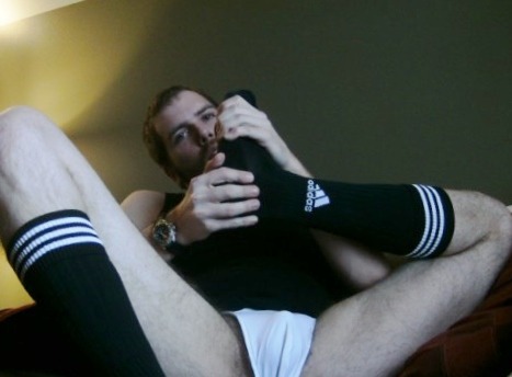 meninsocks:  Sniff those socks boy!
