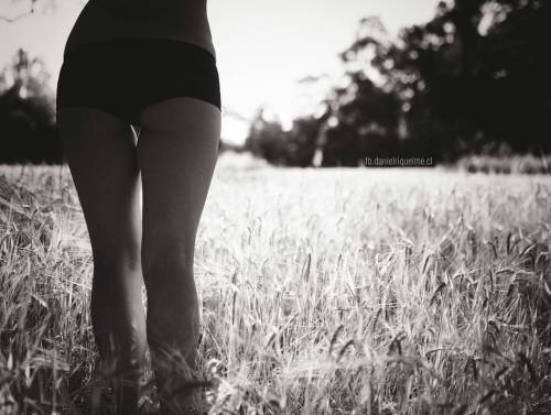 Un momento para uno mismo&hellip; #Temuco #book #nature #girl #beautiful #boudoir #sexy #outdoor