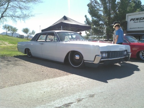 justneedsalittlework:Low Down early ‘60s Lincoln Continental 4-door spotted at the Goodguys 20
