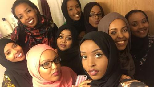 baati: aliengir1: baati: just peep the black muslimah excellence :’) Yaas Somali girls forever