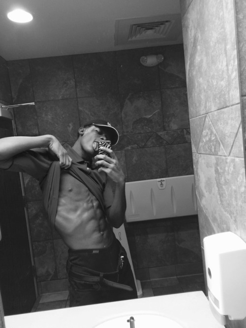 javonnie:  Black & White.