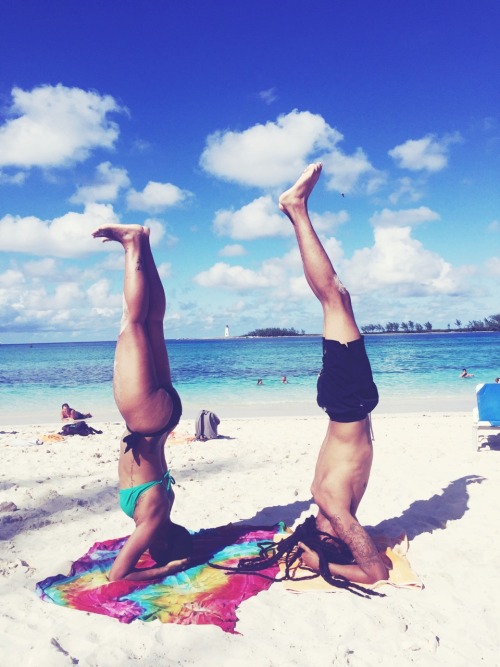 alexandraelle:  this is how we hang at the beach. 
