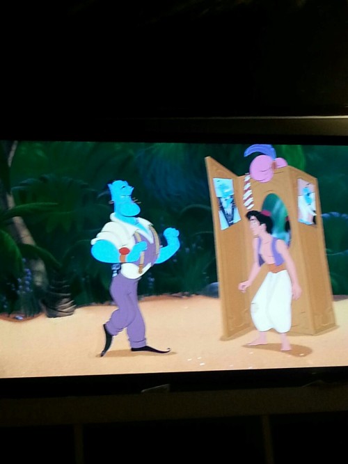 Watching aladdin and Genie is so awesome xD I mean look at him!