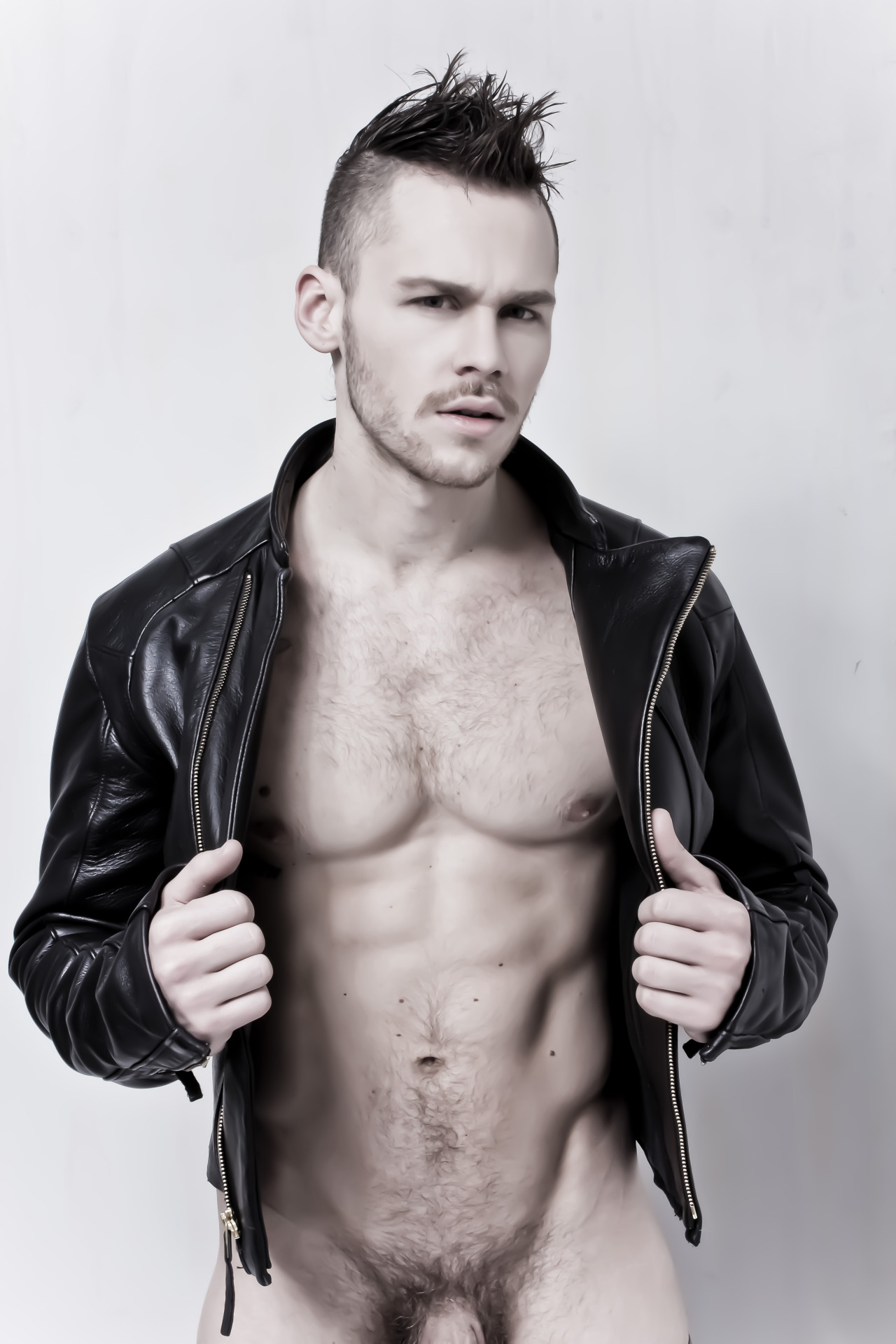 matthewcamp: Me in one of my custom leather pieces.  Find more of them here- www.MatthewCampDesigns.com