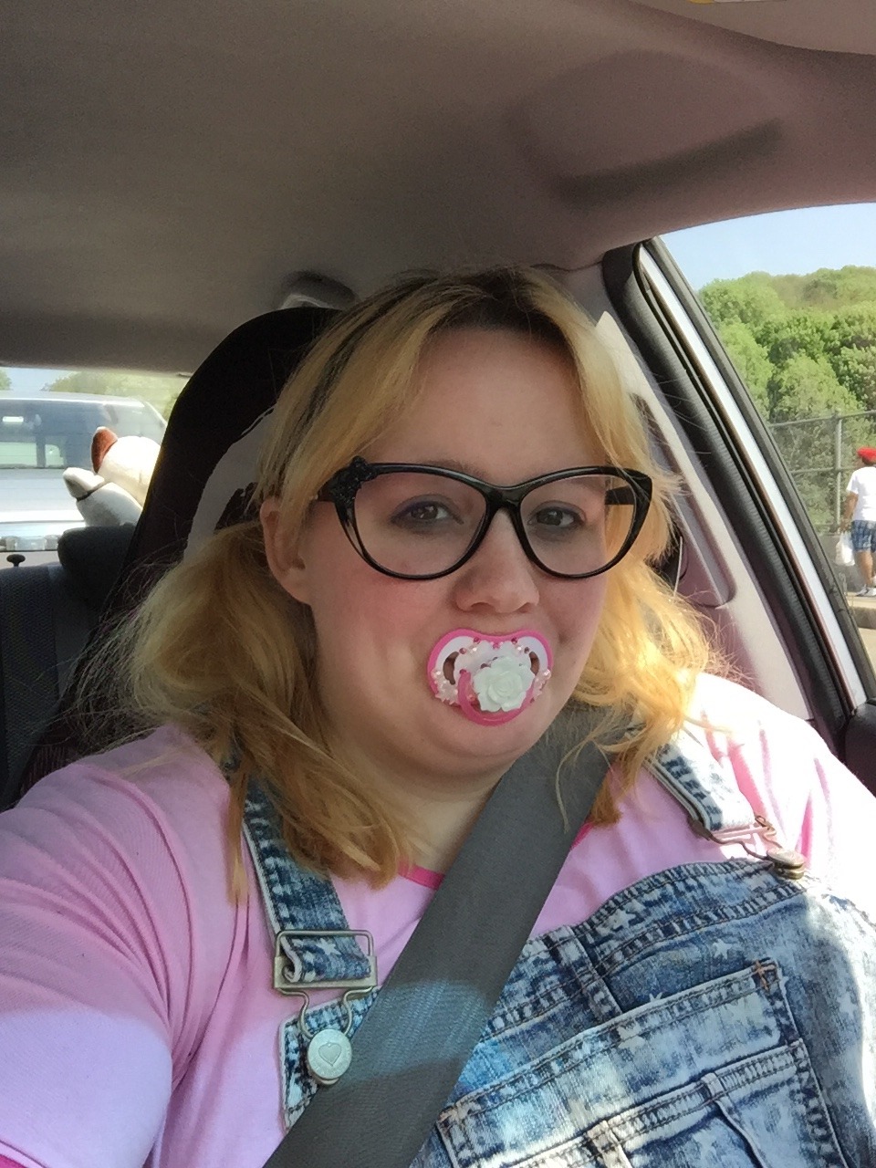 littlelydie:  daddyslittlemonstergirl:  littlelydie:  daddyslittlemonstergirl:  Yesterday’s
