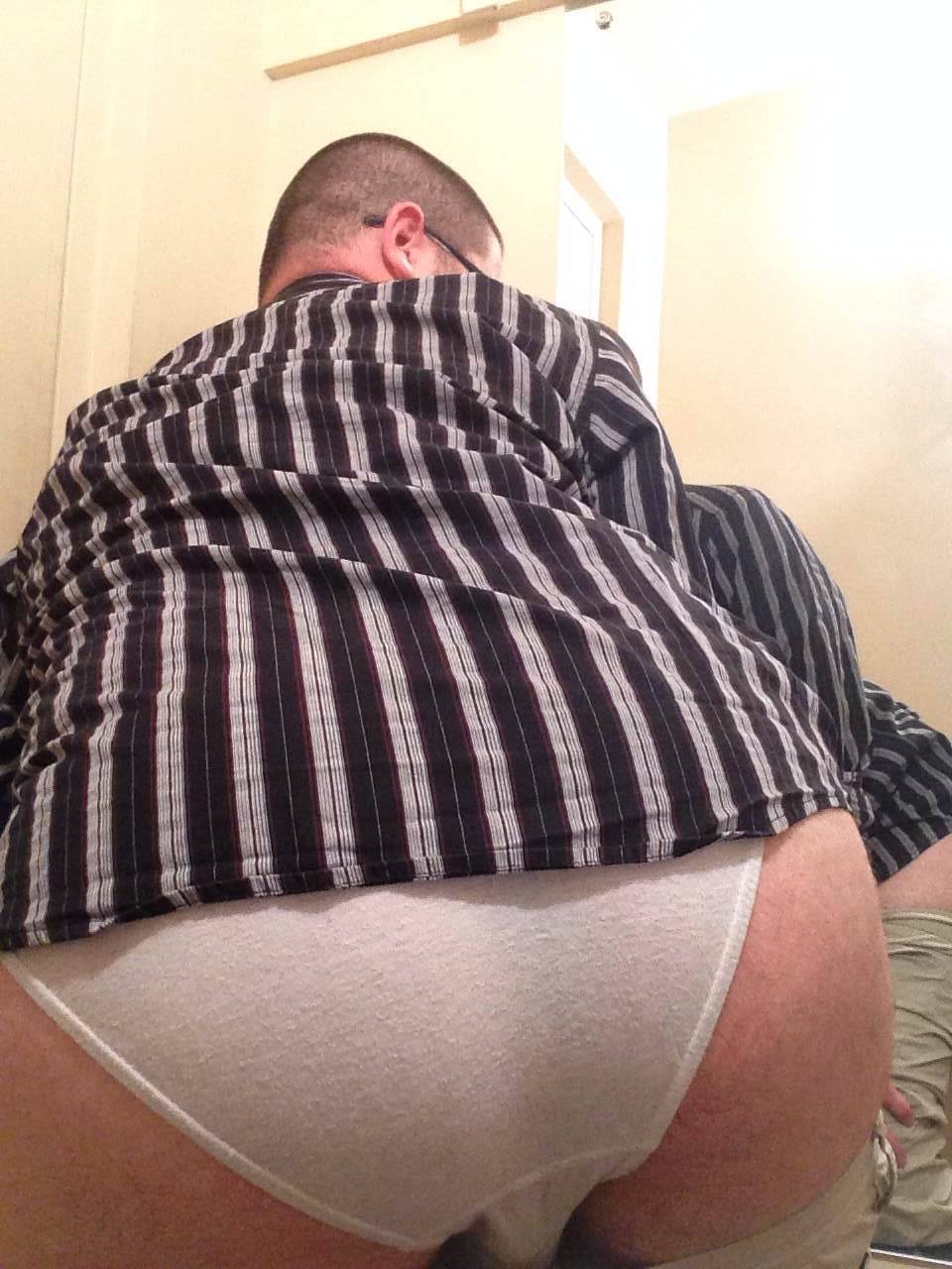 barebearx:  imshaych:  I love BRIEF LINES almost as much as seeing the actual underwear!!