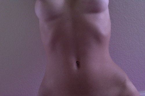 Porn photo thepureskin:  naked-yogi:  No nipple, one