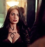izzymalec:isabelle lightwood in 3x09, 3x17, and 3x22 for sciencerequested by @luxxmagnus