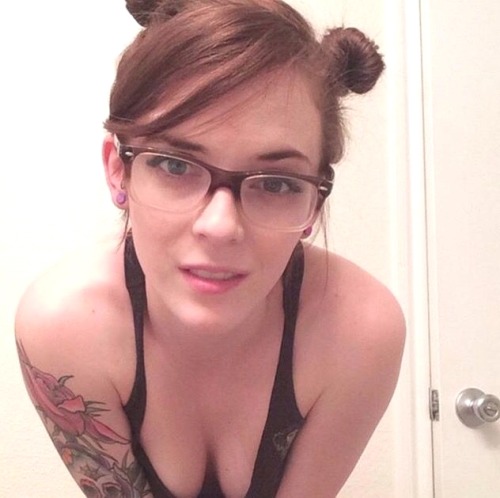 Girl With Glasses adult photos