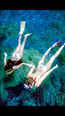 Nakeddiving