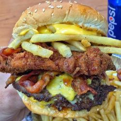 blasian-aesthetics:  yummyfoooooood:  Bacon, Fried Chicken, Fries Double Cheeseburger   Fuck